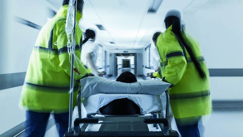 Los hospitales de Londres reciben un &ldquo;tsunami continuo&rdquo; de enfermos