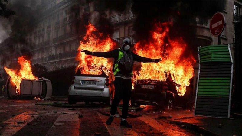 Disturbios en Francia en plena pandemia