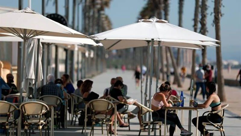 Espa&ntilde;a conf&iacute;a en reiniciar el turismo internacional a finales de junio