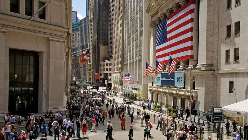 La econom&iacute;a estadounidense cae un 5 % anual en el primer trimestre de 2020
