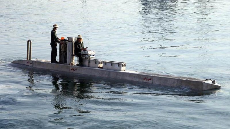 Ir&aacute;n presenta un veh&iacute;culo no tripulado submarino, de fabricaci&oacute;n nacional