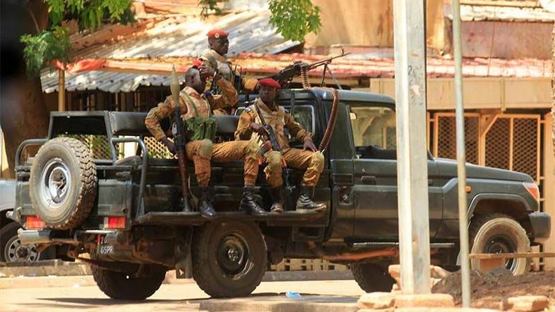 Al menos 50 muertos por ataques y enfrentamientos en Burkina Faso