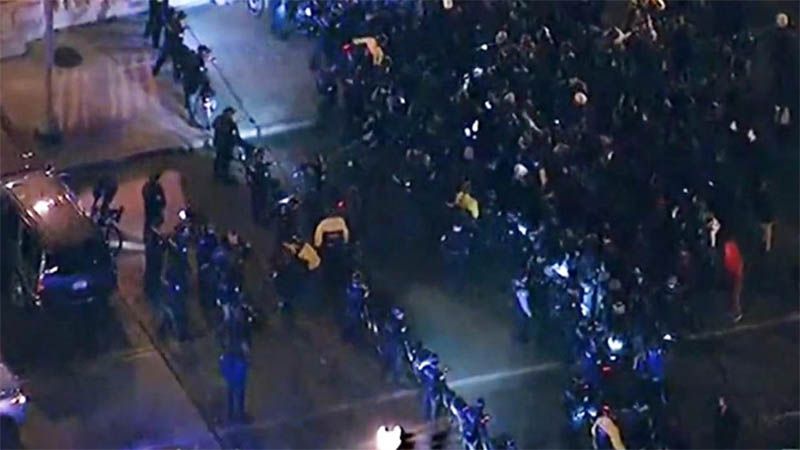Varios muertos y heridos en disturbios en un suburbio de Chicago