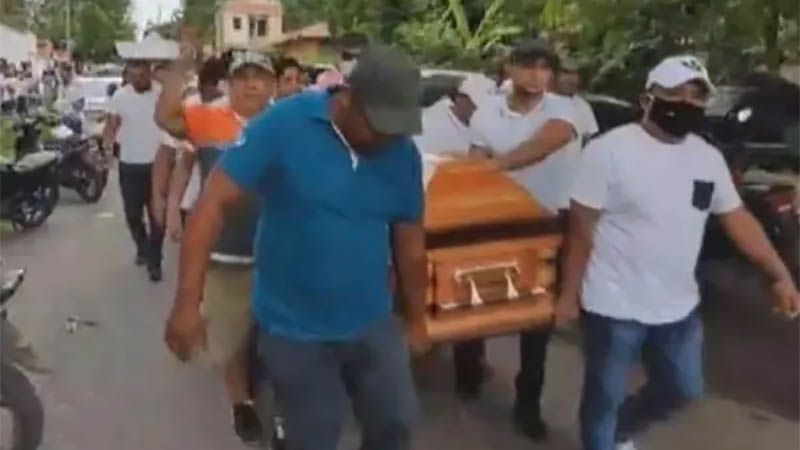 Alexander muri&oacute; por un disparo &ldquo;directo y frontal&rdquo;, asegura el fiscal de Oaxaca