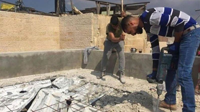 La ocupaci&oacute;n israel&iacute; demuele una casa palestina en un barrio de Al Quds