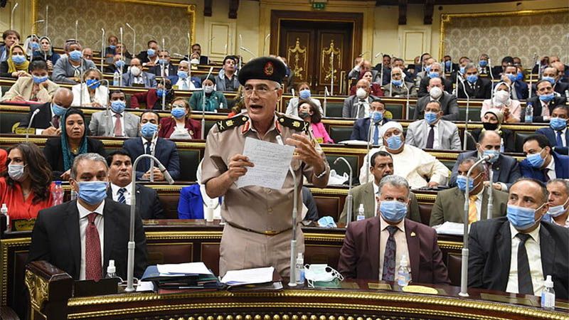 El Parlamento egipcio autoriza la intervenci&oacute;n militar en Libia