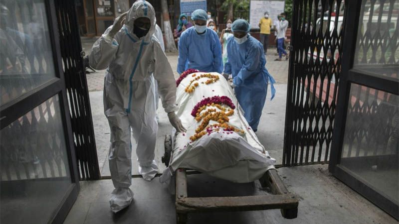 India supera los tres millones de casos de coronavirus