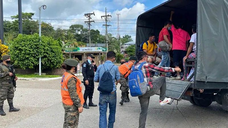 Guatemala deporta a m&aacute;s de 3.300 migrantes hondure&ntilde;os tras las &uacute;ltimas &ldquo;caravanas&rdquo;