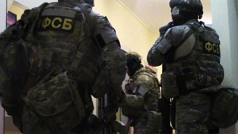 Detienen en Rusia a un militar y su hermano sospechosos de revelar secretos de Estado a Estonia