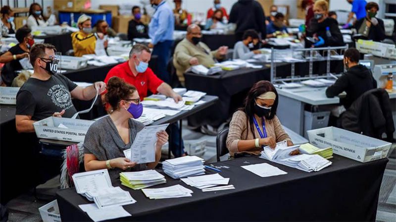Funcionarios electorales de EEUU: No hay evidencia de votos perdidos o cambiados
