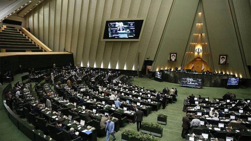 Parlamento iran&iacute; aprueba &ldquo;acci&oacute;n estrat&eacute;gica para levantar las sanciones&rdquo; de EEUU