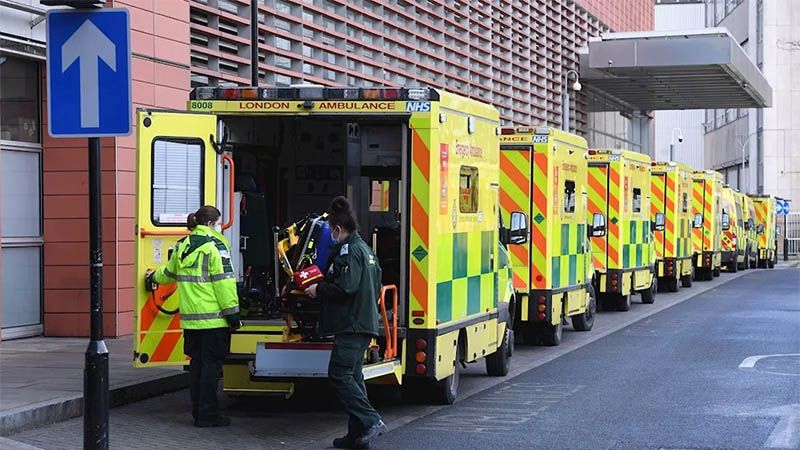 M&eacute;dicos brit&aacute;nicos piden apoyo y protecci&oacute;n ante la escalada de la pandemia
