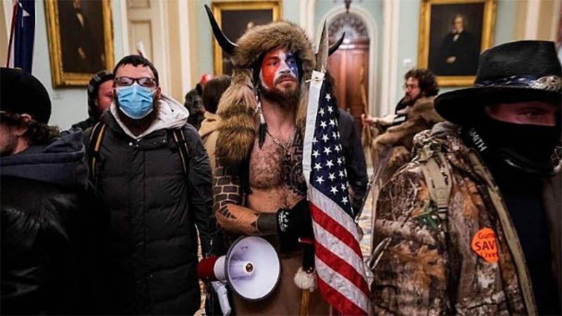 Justicia federal de EEUU inculpa a 15 personas por el asalto al Capitolio