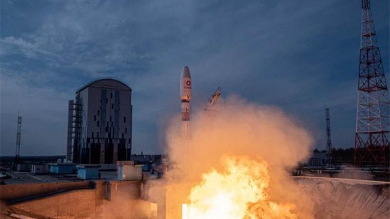 Rusia pone en &oacute;rbita 36 sat&eacute;lites de la compa&ntilde;&iacute;a brit&aacute;nica OneWeb