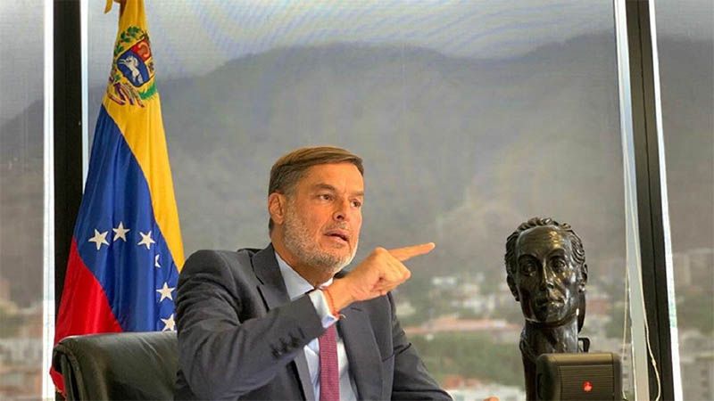 Maduro designa como nuevo canciller de Venezuela a F&eacute;lix Plasencia