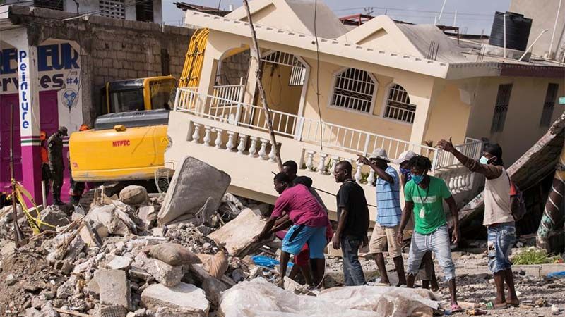 Encuentran con vida a 24 personas una semana despu&eacute;s del devastador terremoto en Hait&iacute;