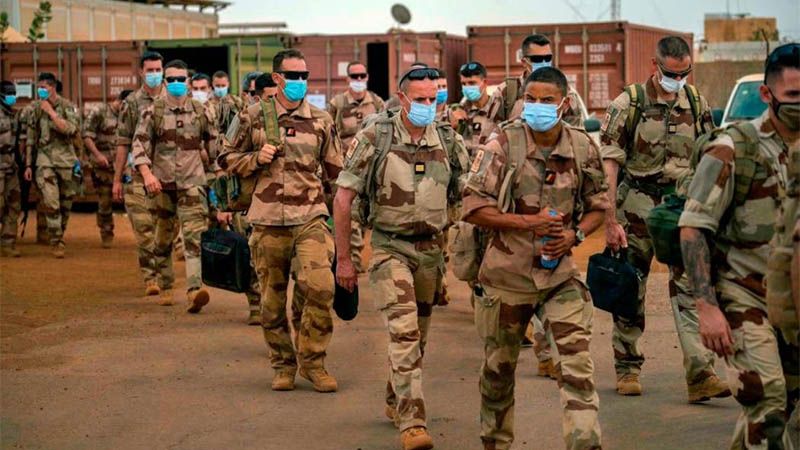Ministra de Defensa francesa afirma que sus tropas seguir&aacute;n en Mali