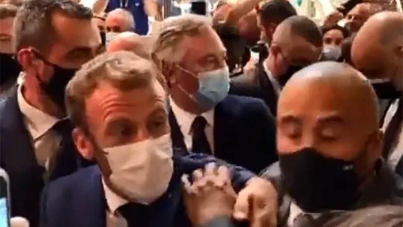 Tiran un huevo contra el presidente franc&eacute;s en sal&oacute;n de gastronom&iacute;a en Lyon