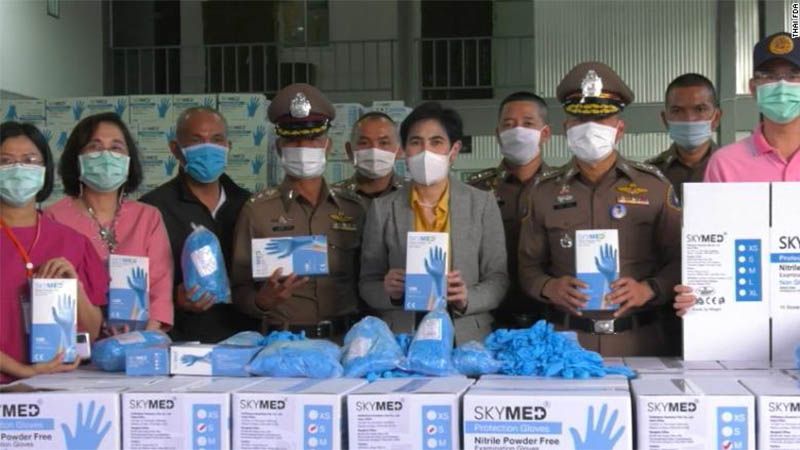 Estados Unidos import&oacute; decenas de millones de guantes m&eacute;dicos sucios y usados de Tailandia