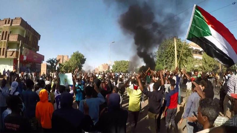 Contin&uacute;an las protestas en Sud&aacute;n exigiendo fin del poder militar