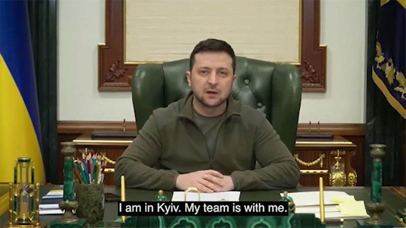 Zelenski aparece en su despacho en Kiev: &ldquo;No tengo miedo a nadie&rdquo;