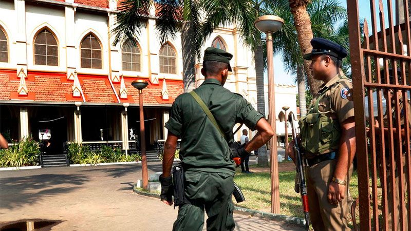 Sri Lanka declara toque de queda para frenar protestas por crisis econ&oacute;mica
