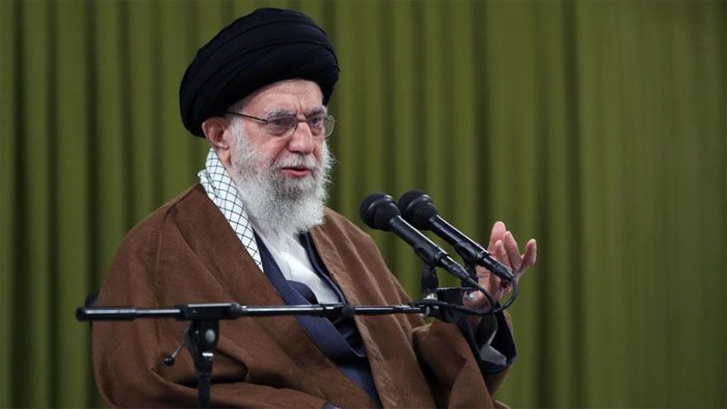 L&iacute;der de Ir&aacute;n: El mundo est&aacute; en el umbral de un nuevo orden y EEUU se debilita d&iacute;a a d&iacute;a