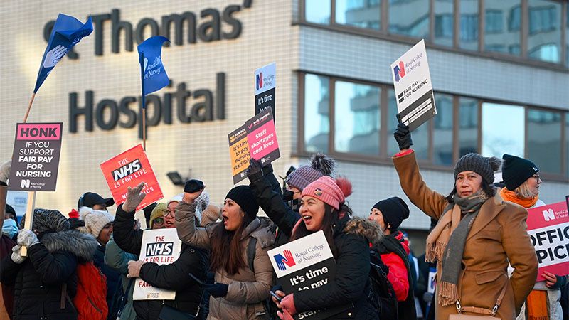 Unos 24.000 m&eacute;dicos especialistas van a la huelga en el Reino Unido