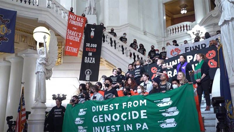La Polic&iacute;a de EEUU arresta a m&aacute;s de 100 jud&iacute;os por protestar contra la guerra en Gaza