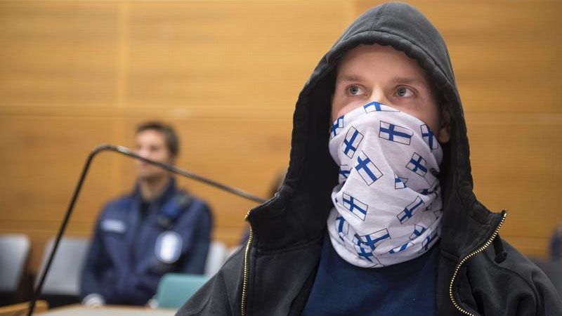 Un activista de extrema derecha apu&ntilde;ala a un ni&ntilde;o de 12 a&ntilde;os en el norte de Finlandia