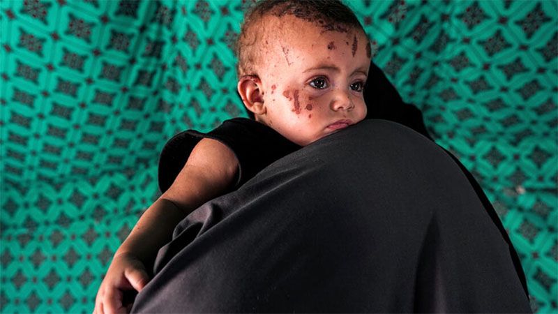 Un beb&eacute; sobrevive en un bombardeo israel&iacute; que mata a 10 miembros de una familia en Gaza
