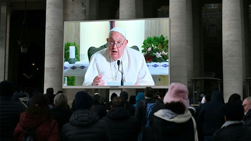 El papa condena de nuevo &ldquo;la crueldad&rdquo; de los bombardeos israel&iacute;es en Gaza
