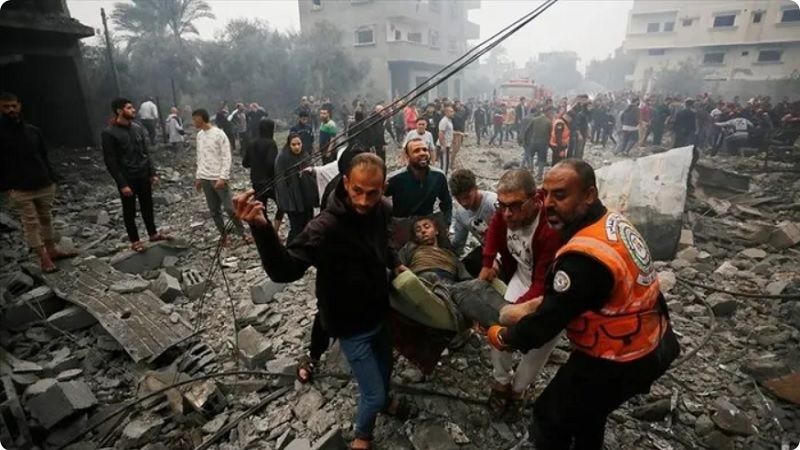 Mueren cinco palestinos en un bombardeo del ej&eacute;rcito sionista contra el centro de Gaza