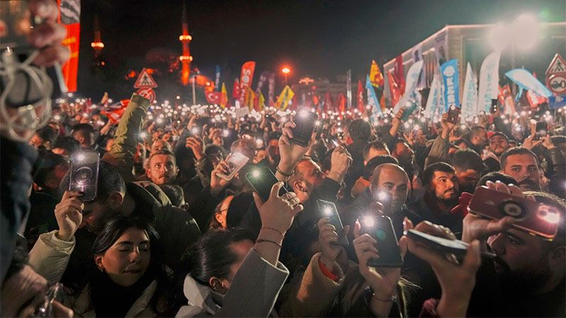 Erdogan responde con pu&ntilde;o de hierro a las protestas en Turqu&iacute;a