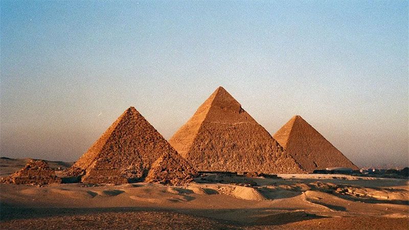 Descubren una posible &ldquo;ciudad oculta&rdquo; debajo de la pir&aacute;mide m&aacute;s peque&ntilde;a de Guiza