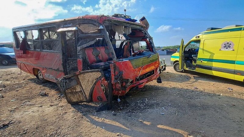 M&aacute;s de dos muertos y cerca de 40 heridos tras chocar un autob&uacute;s tur&iacute;stico y un cami&oacute;n en Egipto