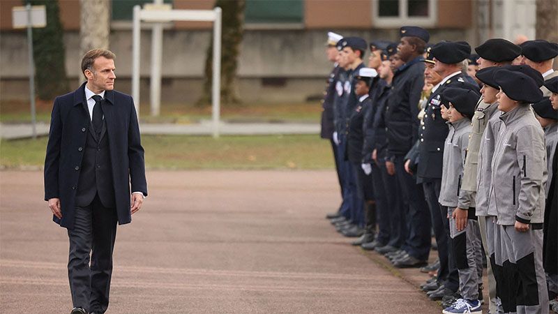 Macron anuncia un servicio militar voluntario de 10 meses de duraci&oacute;n desde 2026