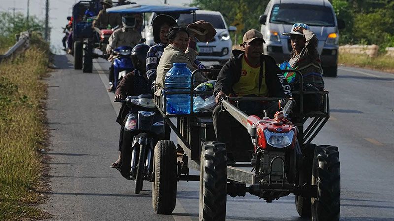 Los ataques entre Tailandia y Camboya dejan una decena de muertos y m&aacute;s de medio mill&oacute;n de desplazados
