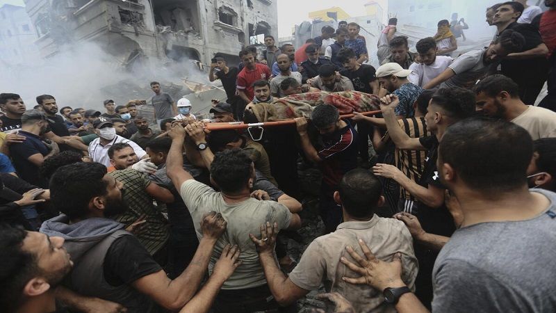 Mueren seis palestinos en un bombardeo israel&iacute; contra una escuela que serv&iacute;a de refugio en Gaza