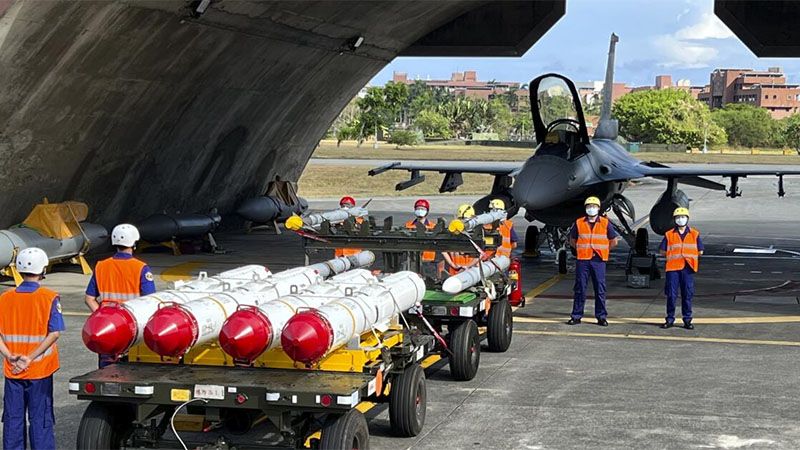 China anuncia sanciones a 20 empresas de EEUU por venta de armas a Taiw&aacute;n