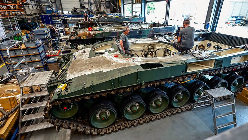 El Pent&aacute;gono pide a los fabricantes automotrices estadounidenses a producir armamento