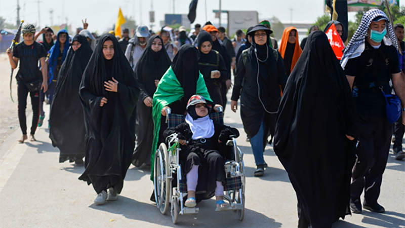En fotos: Peregrinos caminan hacia Karbala para conmemorar el Arba&iacute;n del Imam Hussein (P)