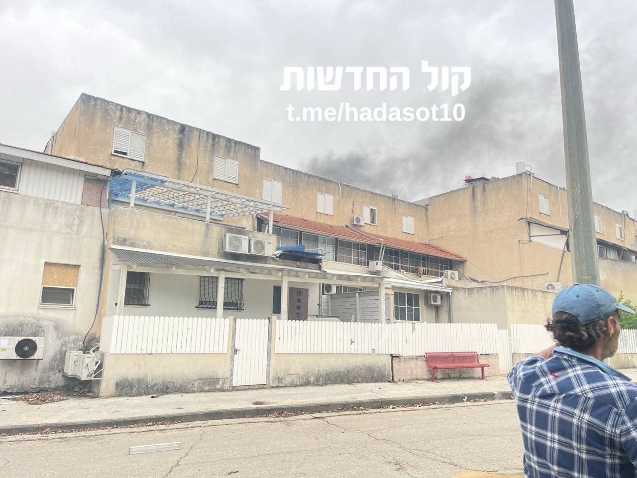 En imágenes: “Kyriat Shmona” se arde tras ser golpeada por el ‘Katyusha’